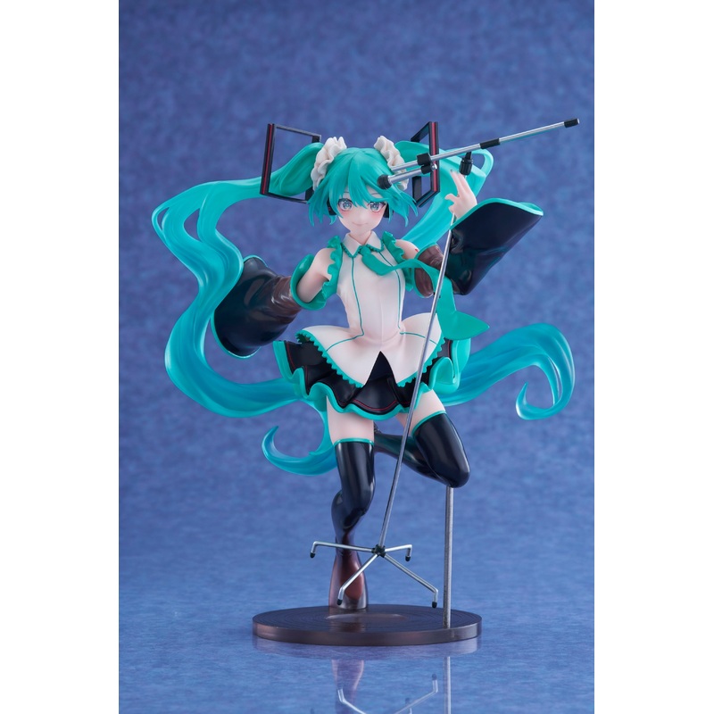 BACK-ORDER Taito - Vocaloid AMP+ Figure - Hatsune Miku: Birthday 2023 Ver.